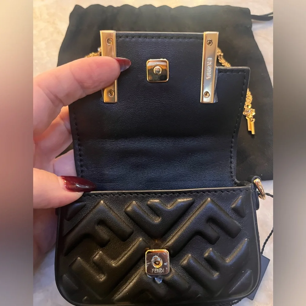 FENDI Nappa Matisse FF Embossed Nano Baguette - Picture 4 of 7